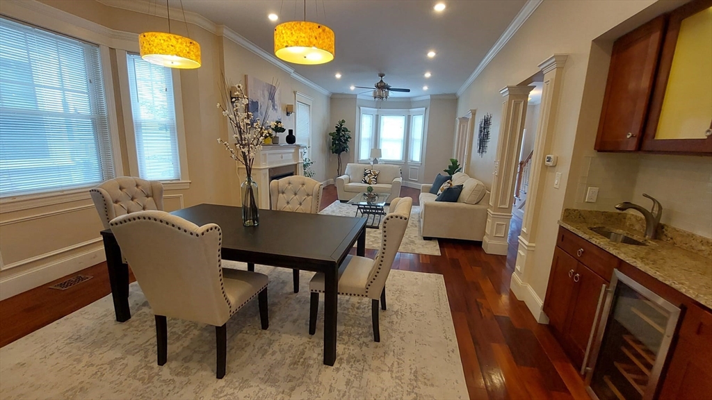 28 Woodbine St