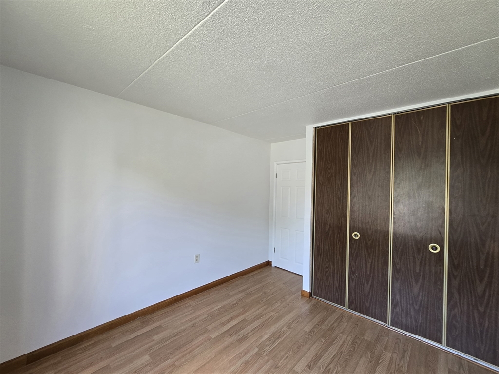 17 Skyline Dr # 3