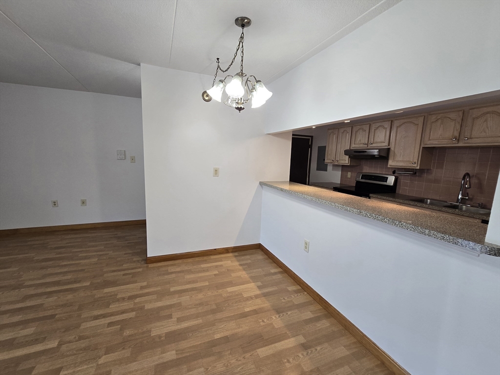 17 Skyline Dr # 3