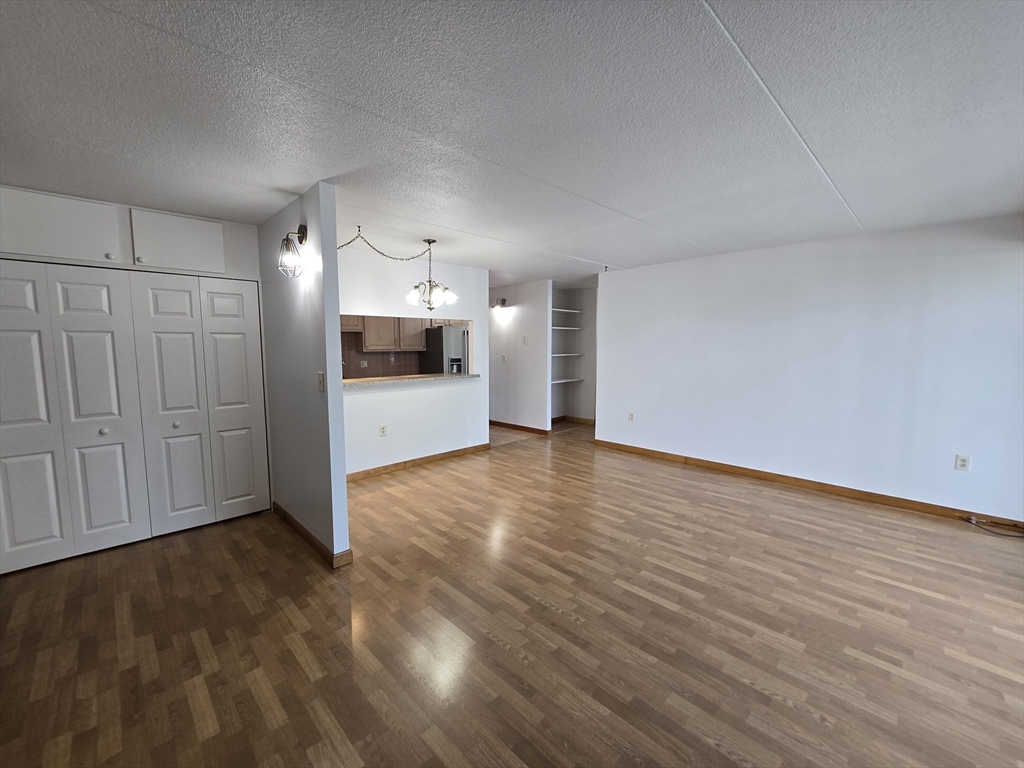 17 Skyline Dr # 3