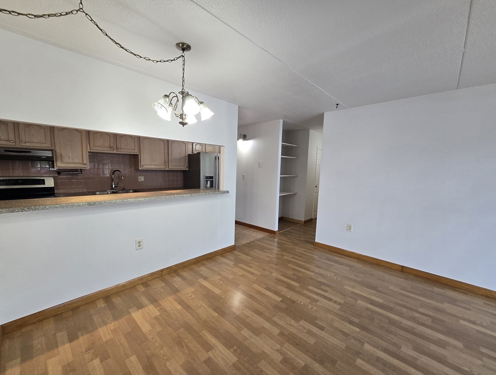 17 Skyline Dr # 3