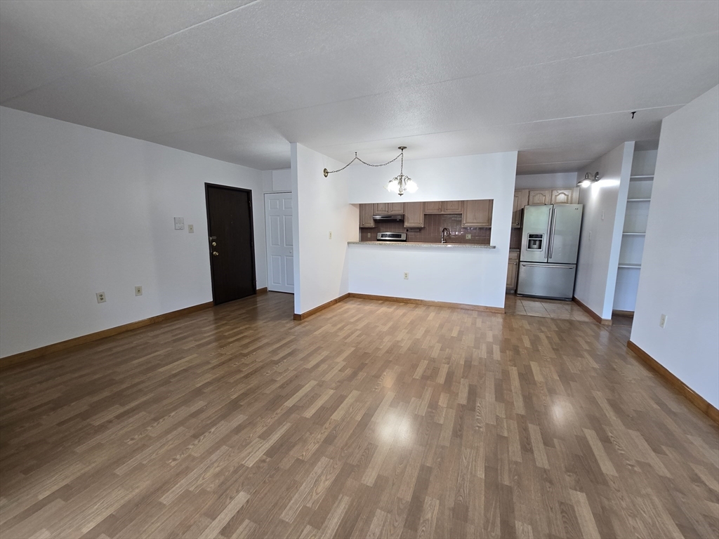 17 Skyline Dr # 3