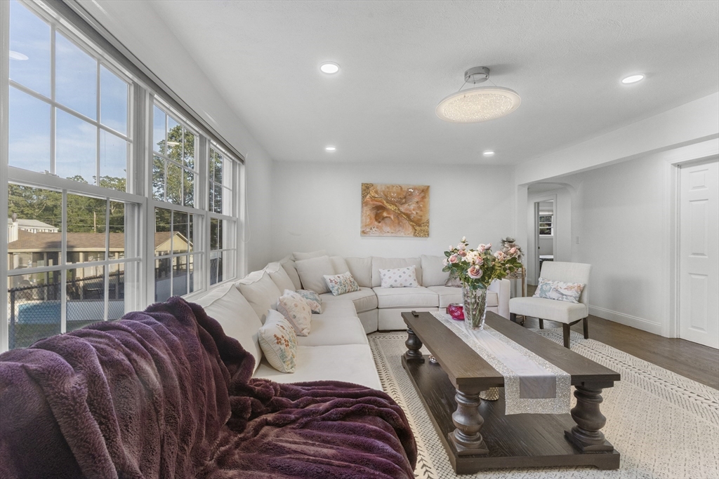 3 Primrose Rd