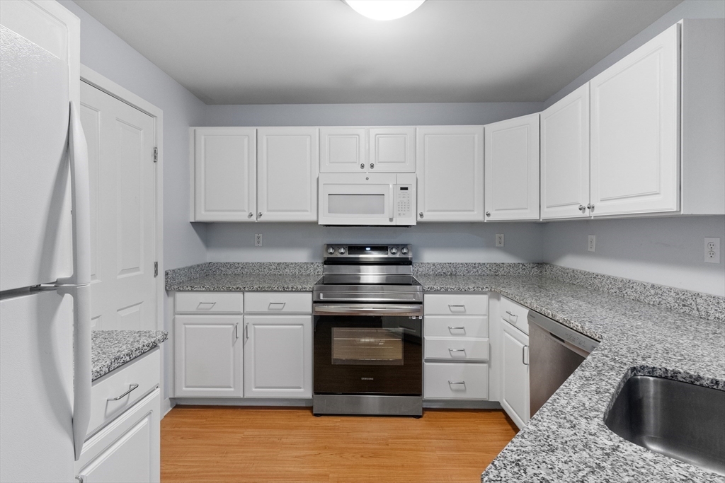 30 Franklin St # 105
