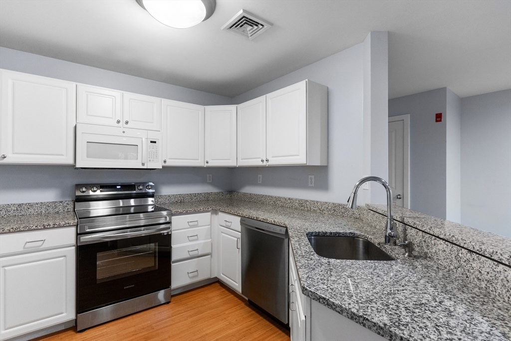 30 Franklin St # 105