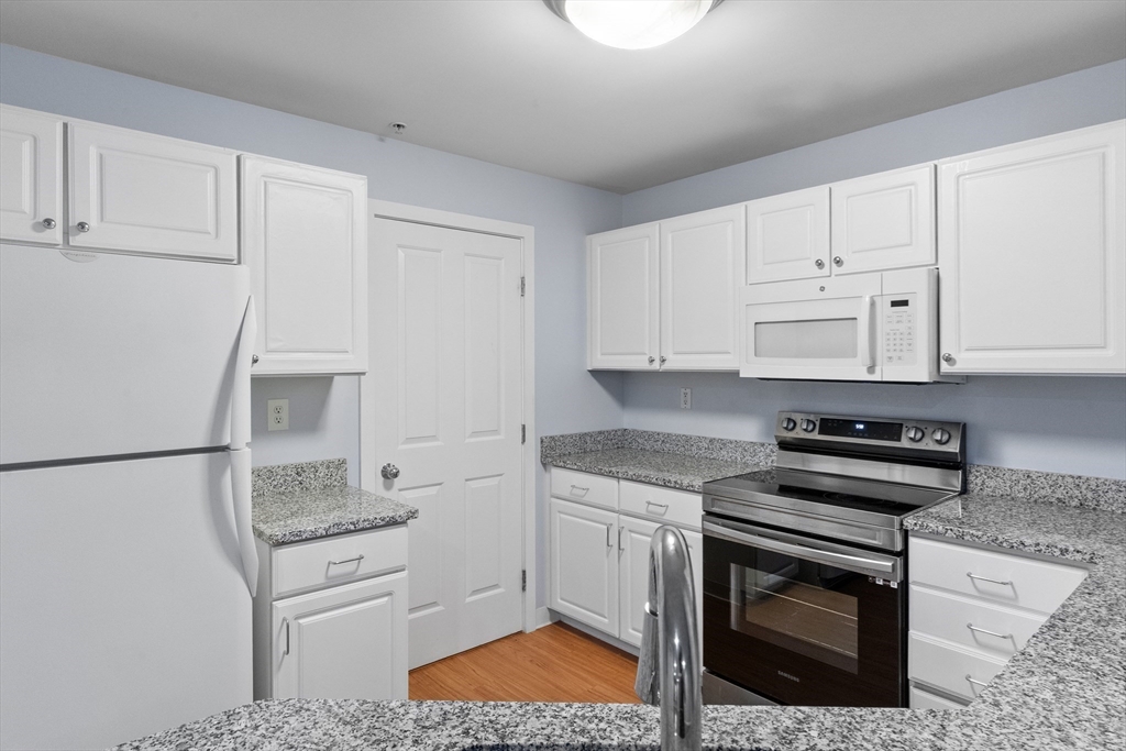 30 Franklin St # 105