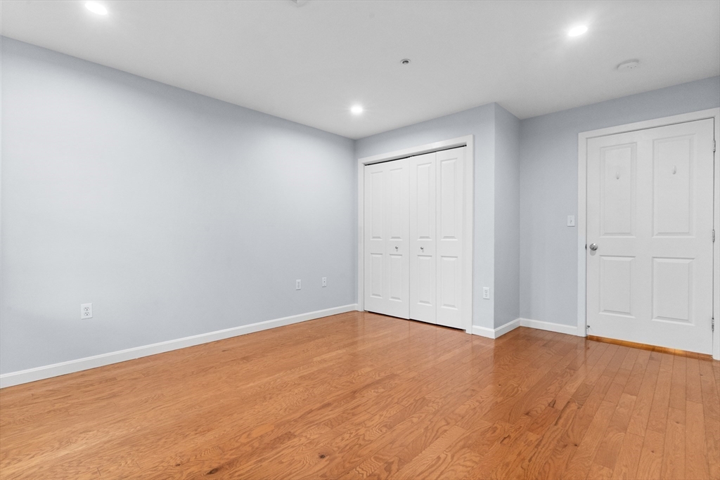 30 Franklin St # 105