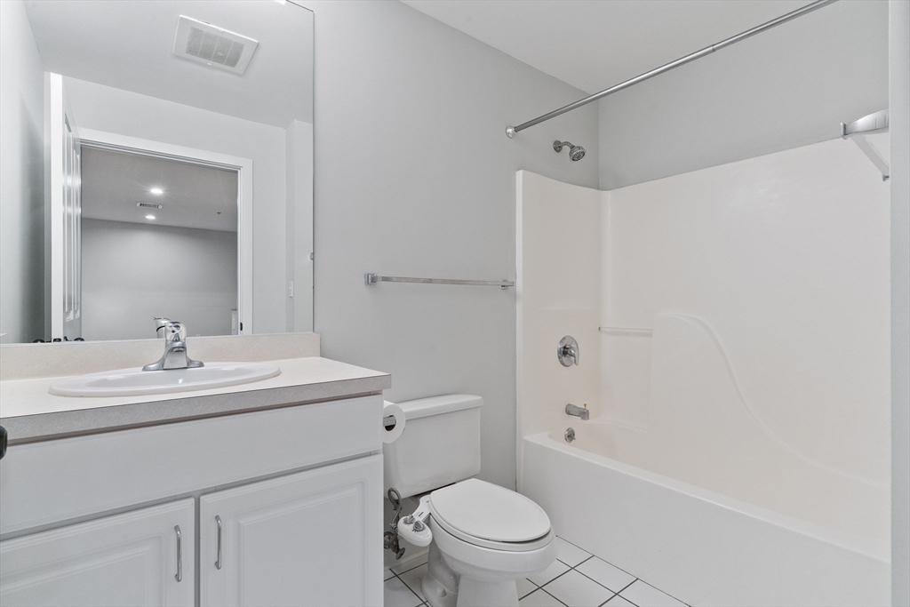 30 Franklin St # 105