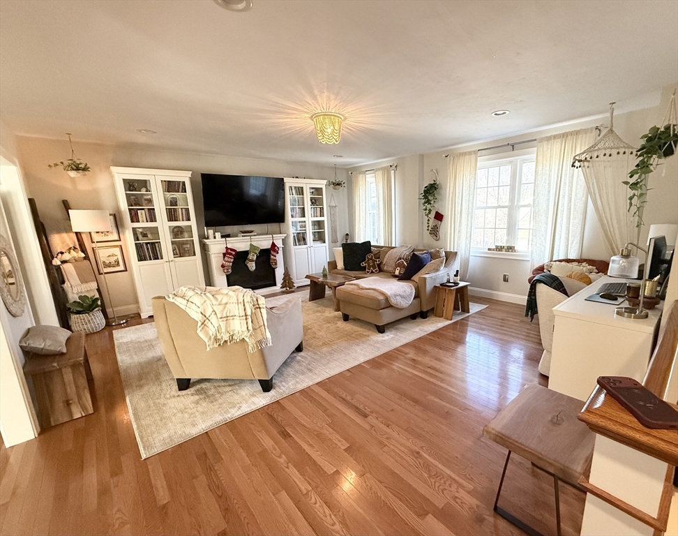 47 Eustis St