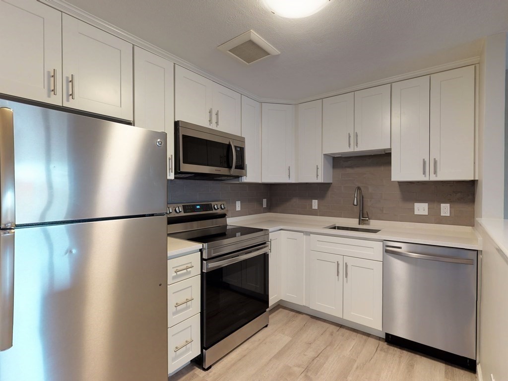 1105 Lexington St # 11 Unit: 6-11