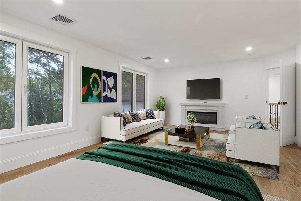 130 Zoar Ave