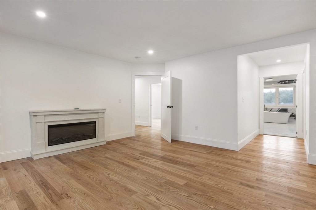 130 Zoar Ave
