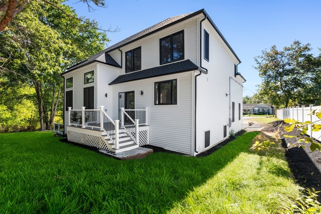 130 Zoar Ave