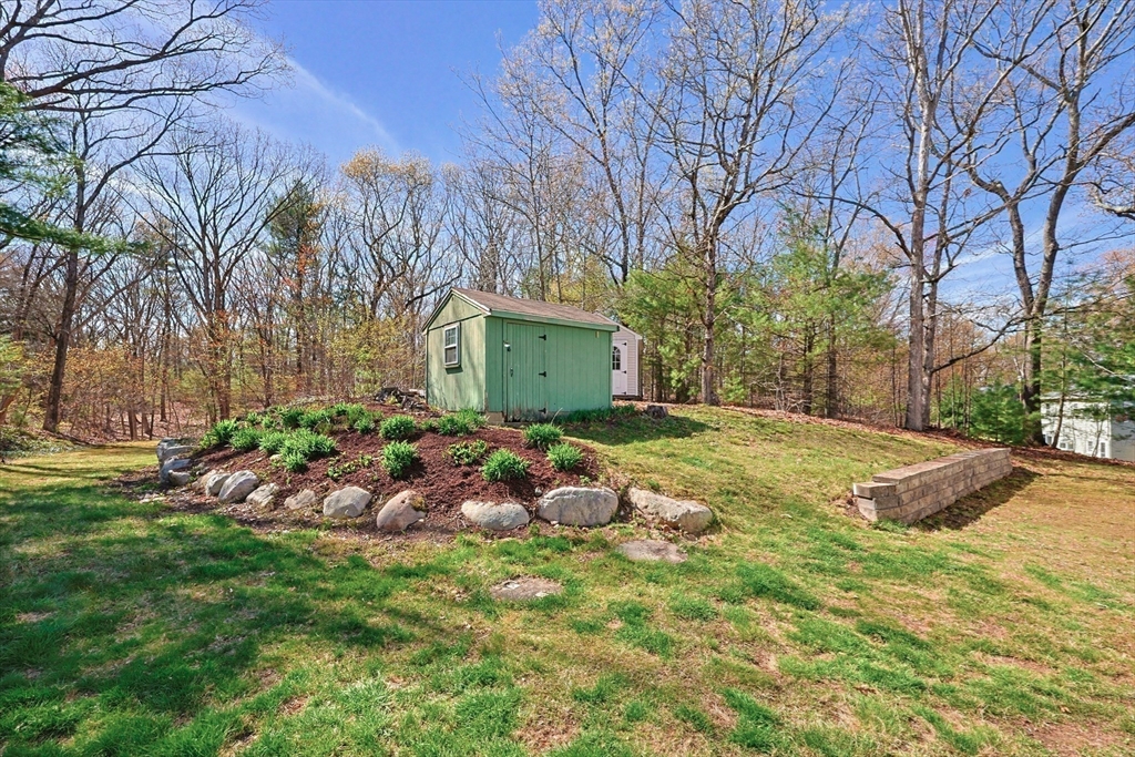 6 Hillside Road