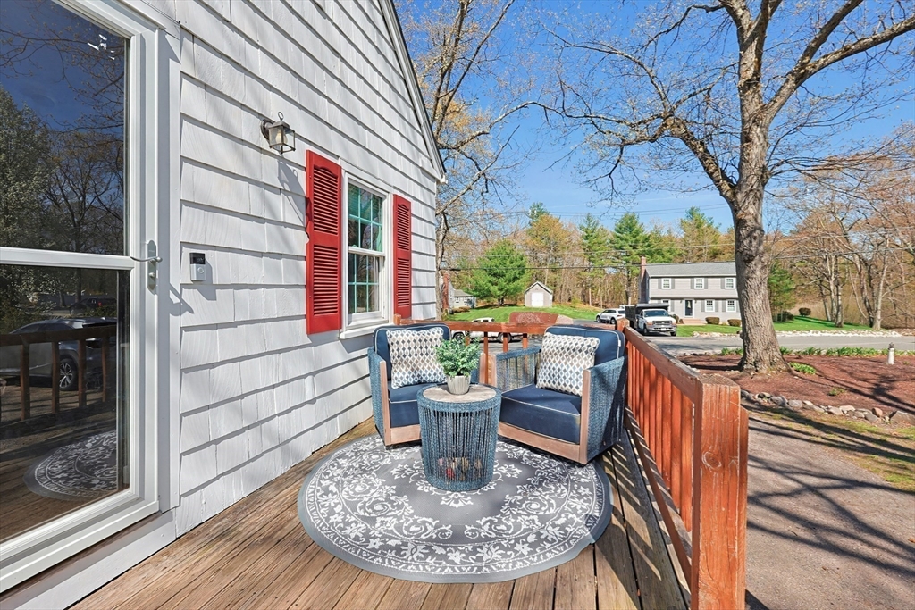 6 Hillside Road