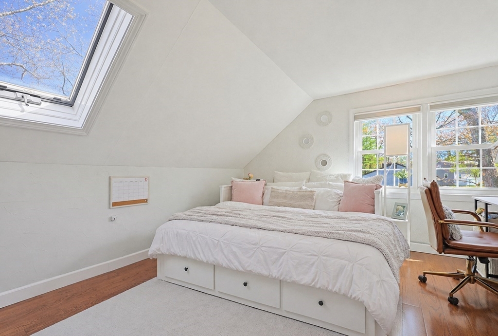 6 Hillside Road