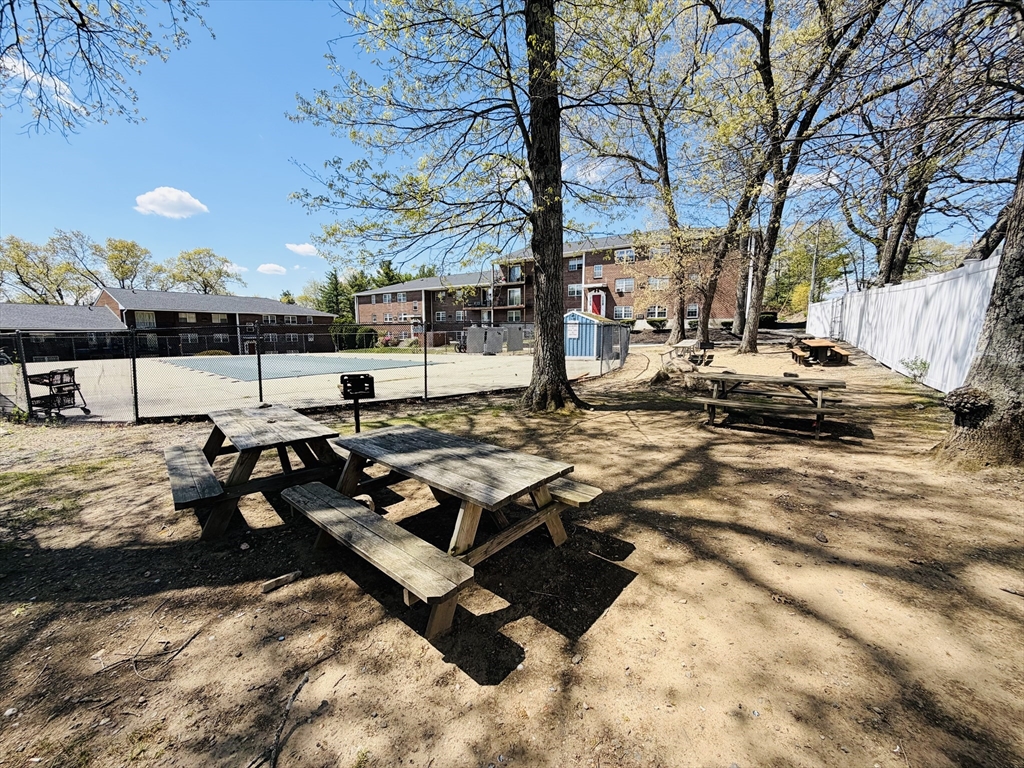 261 Boston Post Rd E # 3