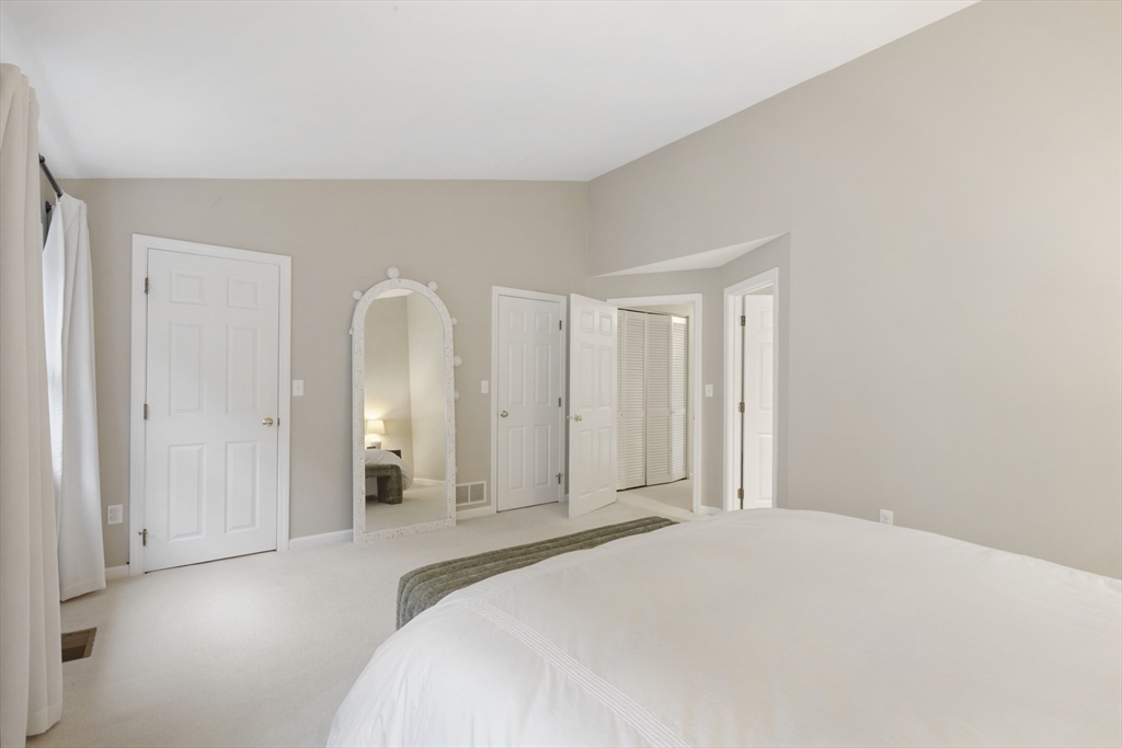 56 John Dr # 56