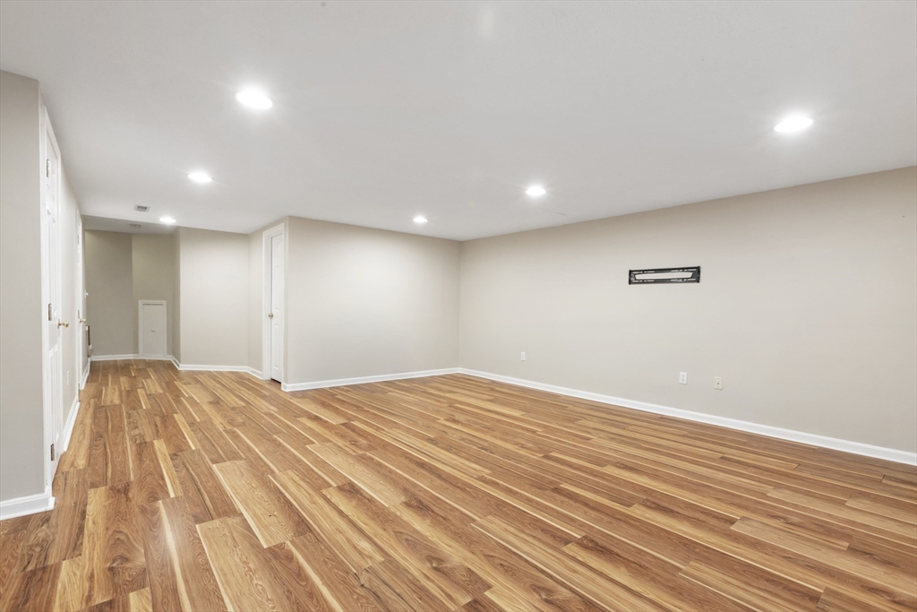 56 John Dr # 56