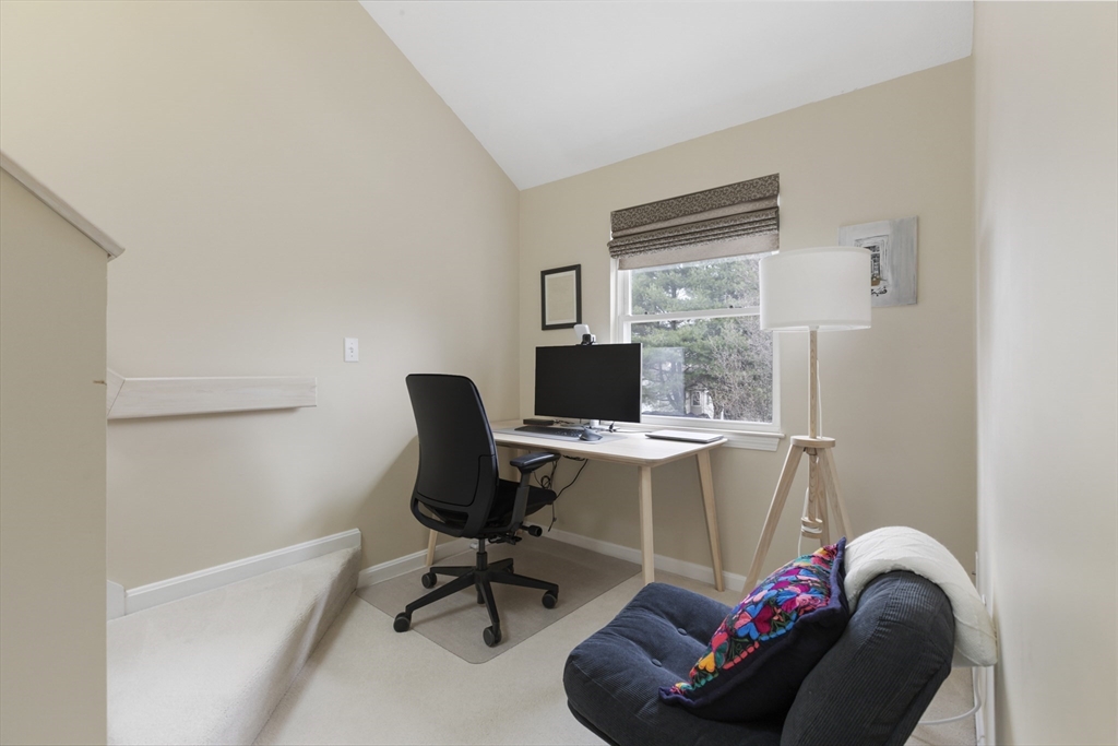 56 John Dr # 56