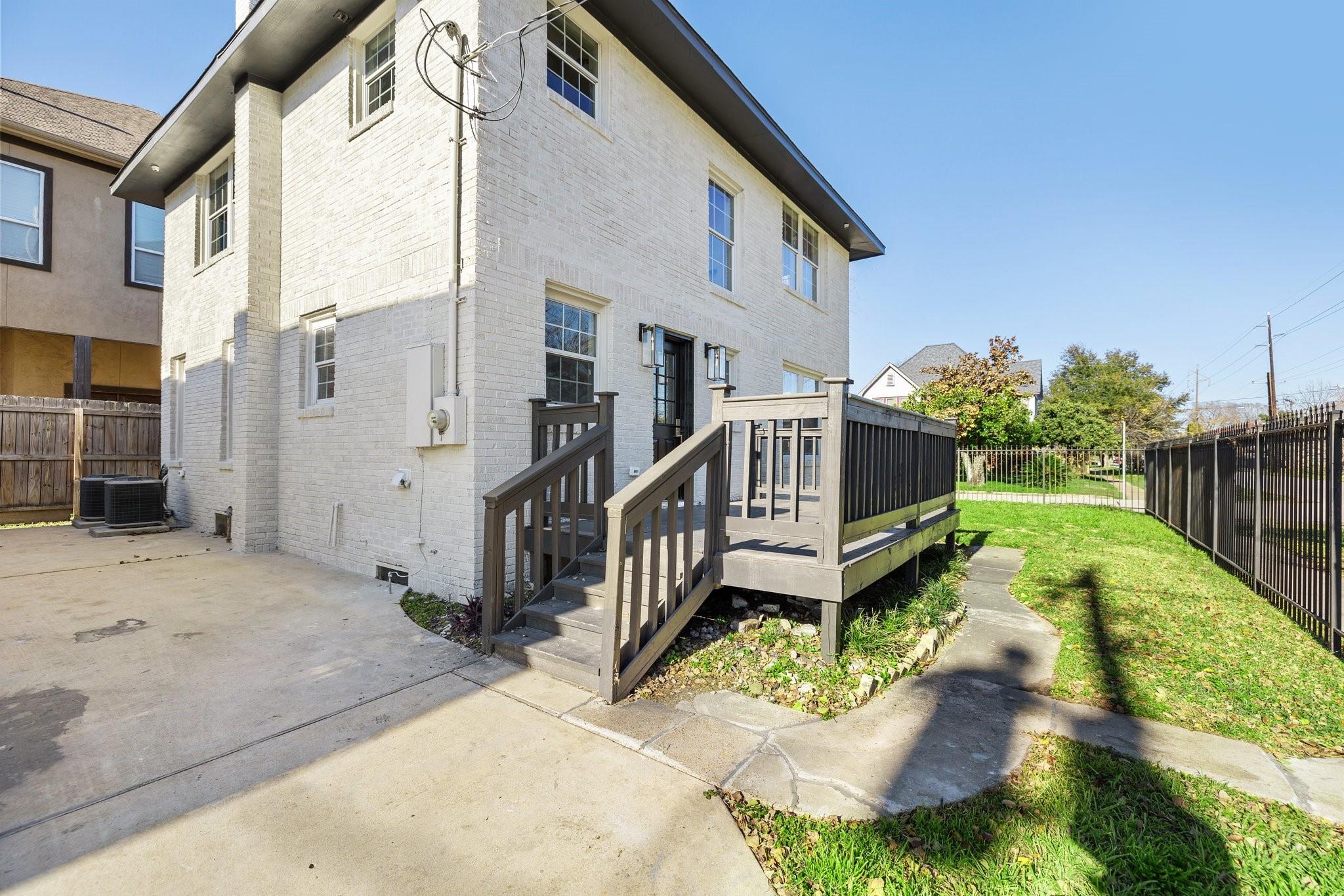 2520 Barbee Street