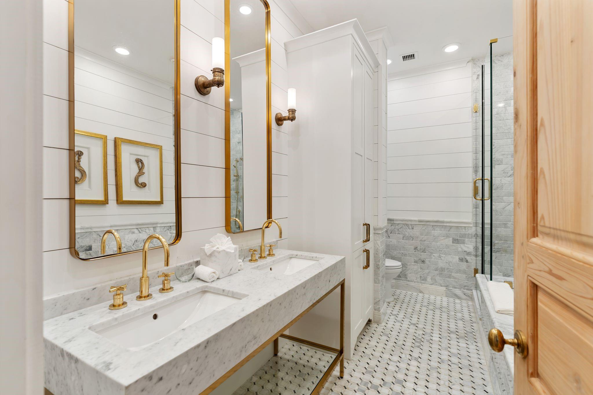 801 E Beach Drive Unit: TW2606