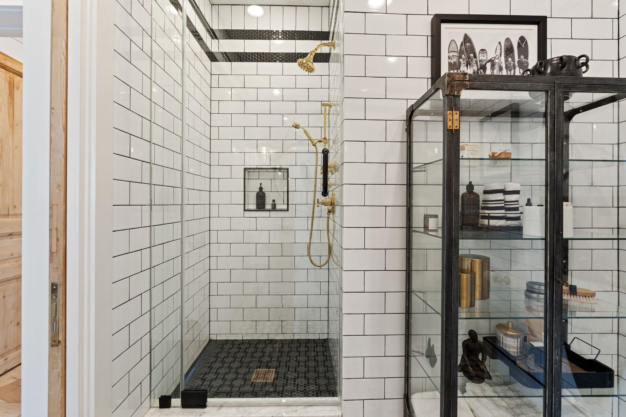 801 E Beach Drive Unit: TW2606