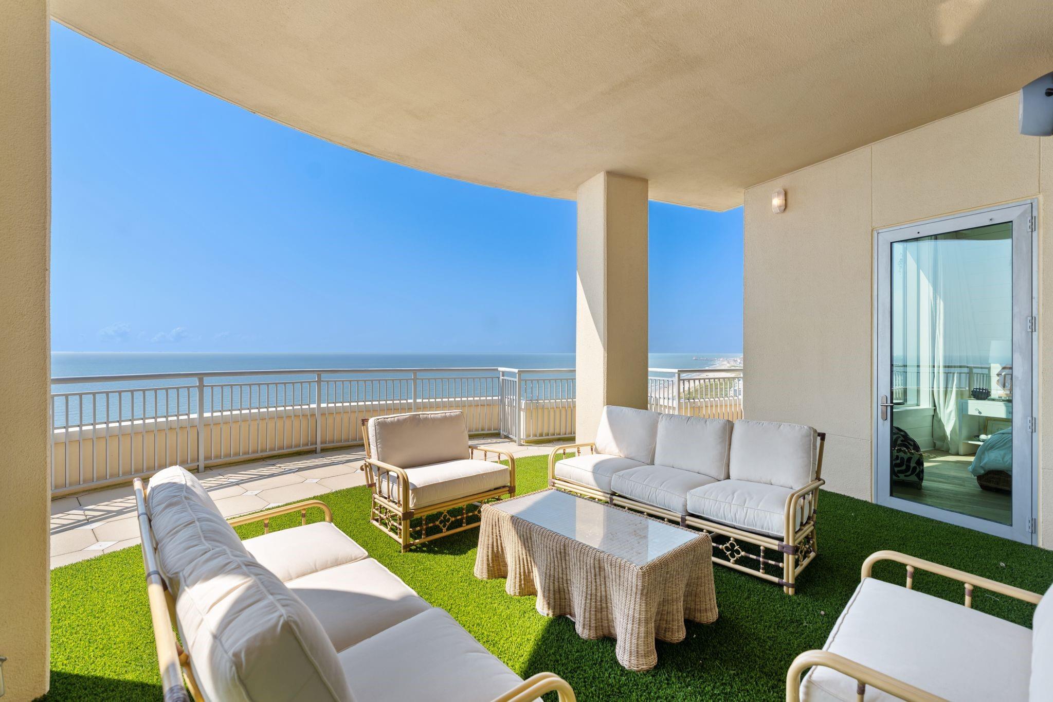 801 E Beach Drive Unit: TW2606