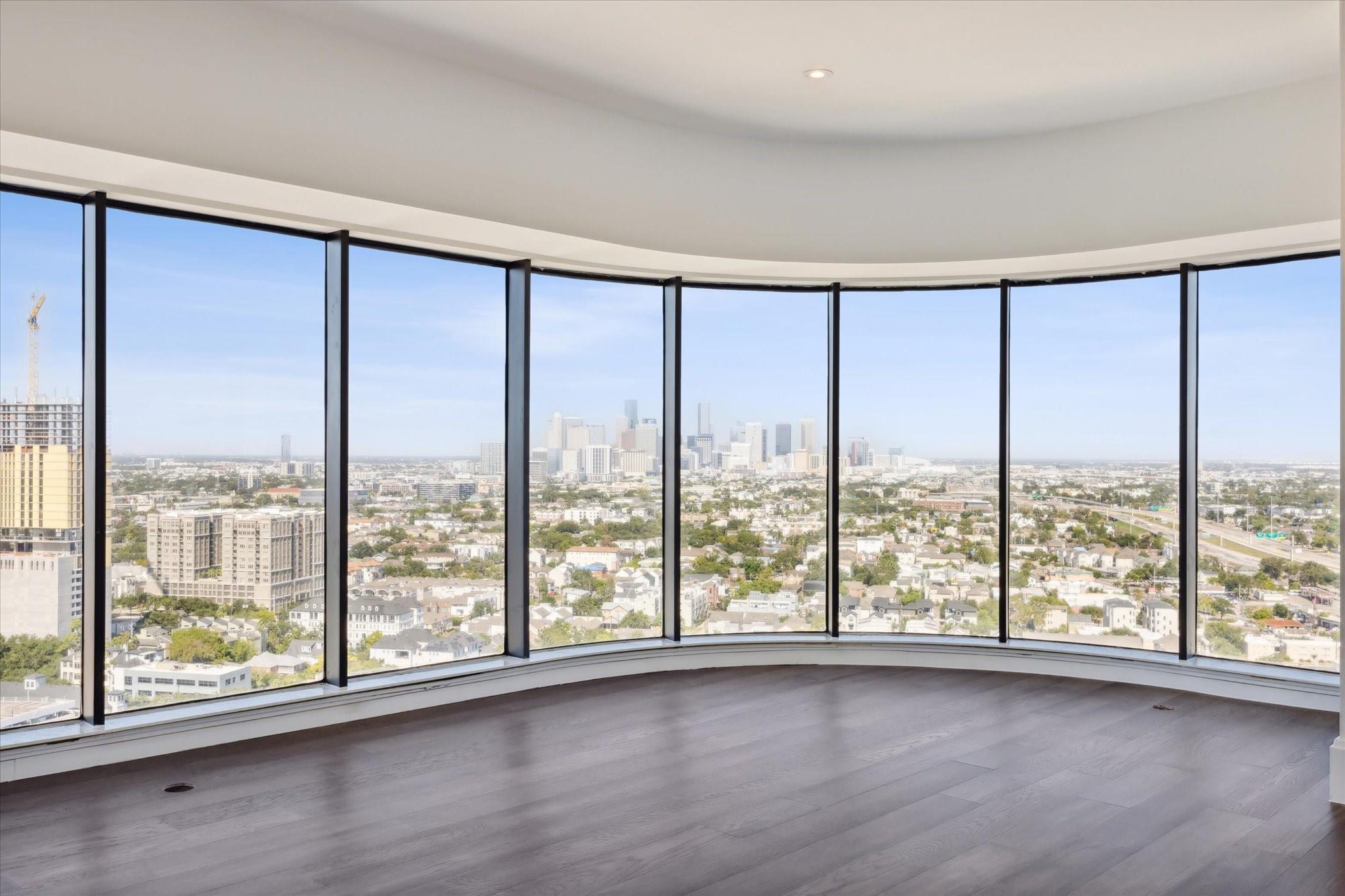 1701 Hermann Drive Drive Unit: 27CE