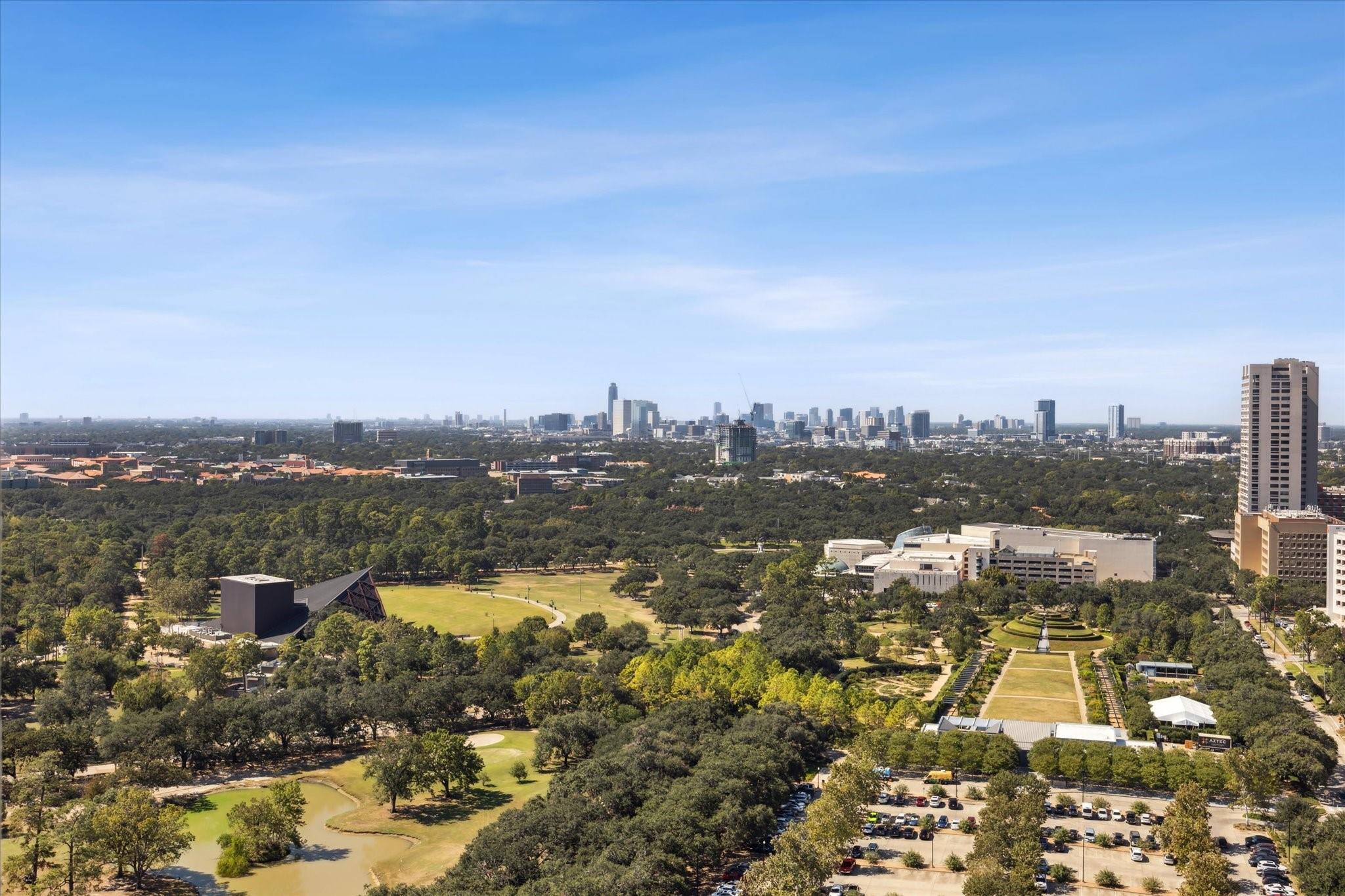 1701 Hermann Drive Drive Unit: 27CE