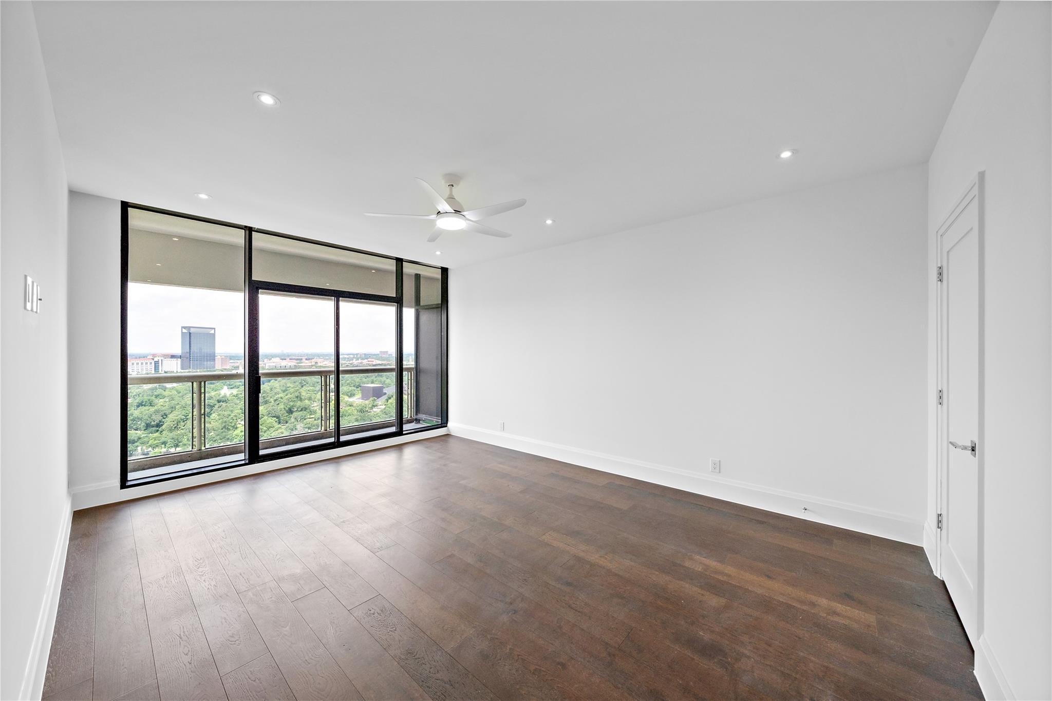 1701 Hermann Drive # 21F