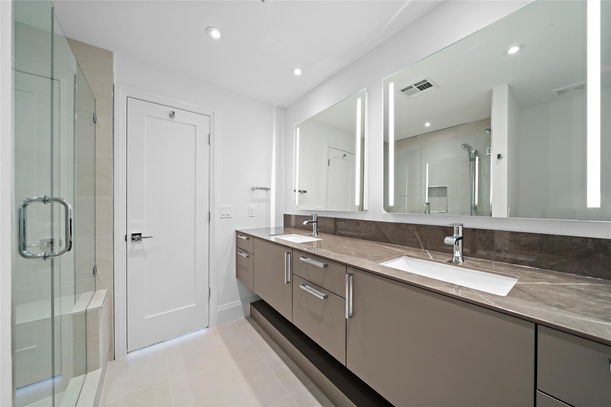 1701 Hermann Drive # 21F
