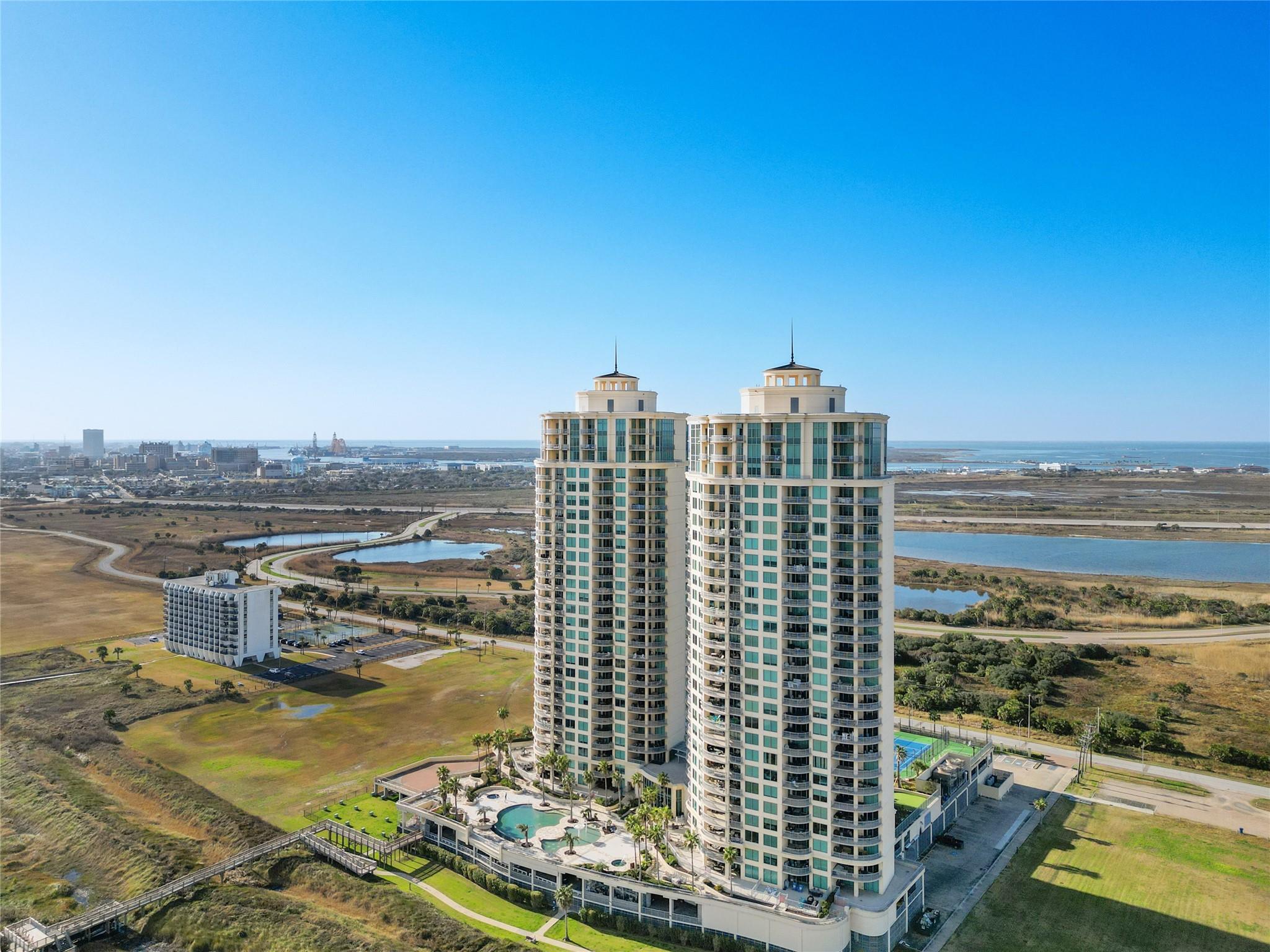 801 E Beach Drive Unit: TW2606
