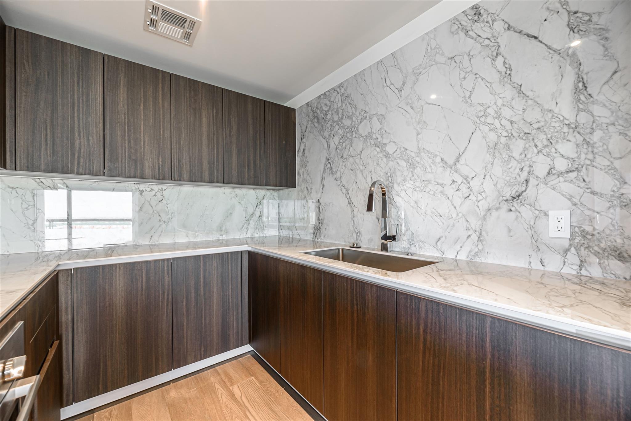 1701 Hermann Drive # 24B