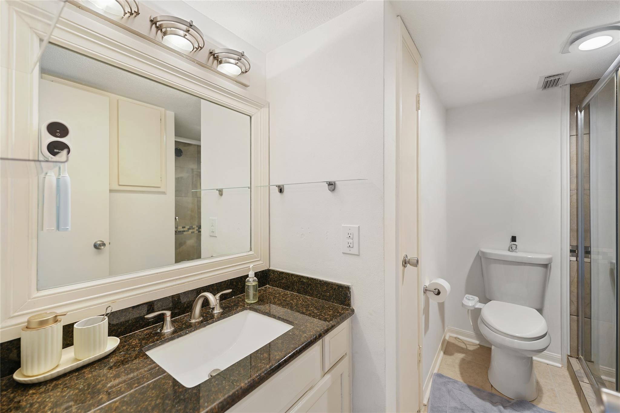 1860 White Oak Drive # 367