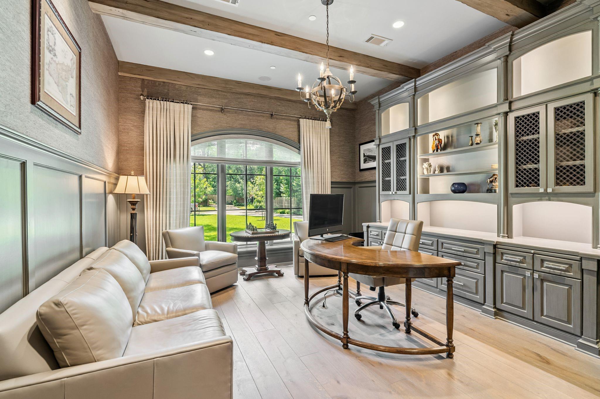 846 Oak Valley Drive