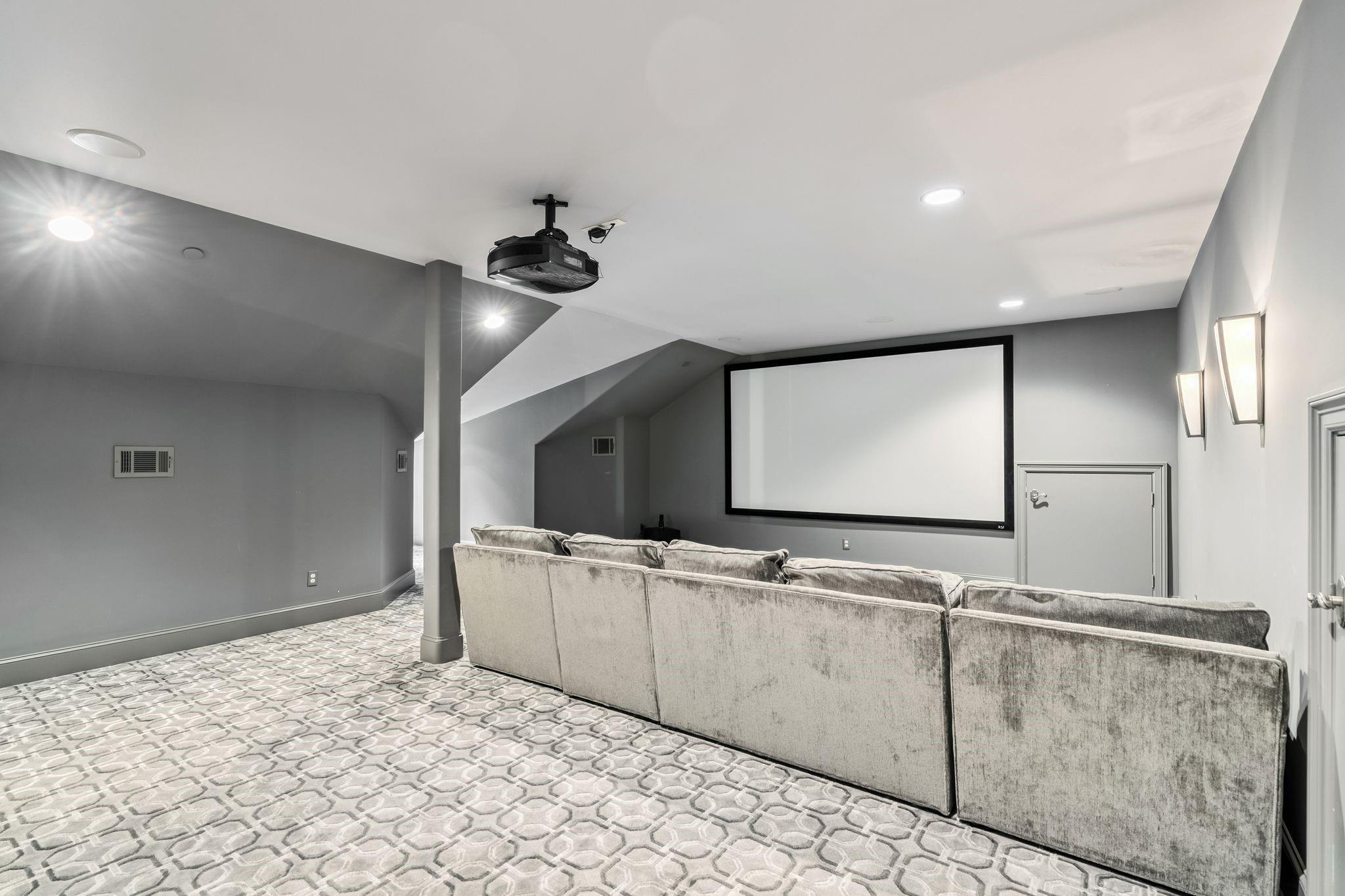 846 Oak Valley Drive