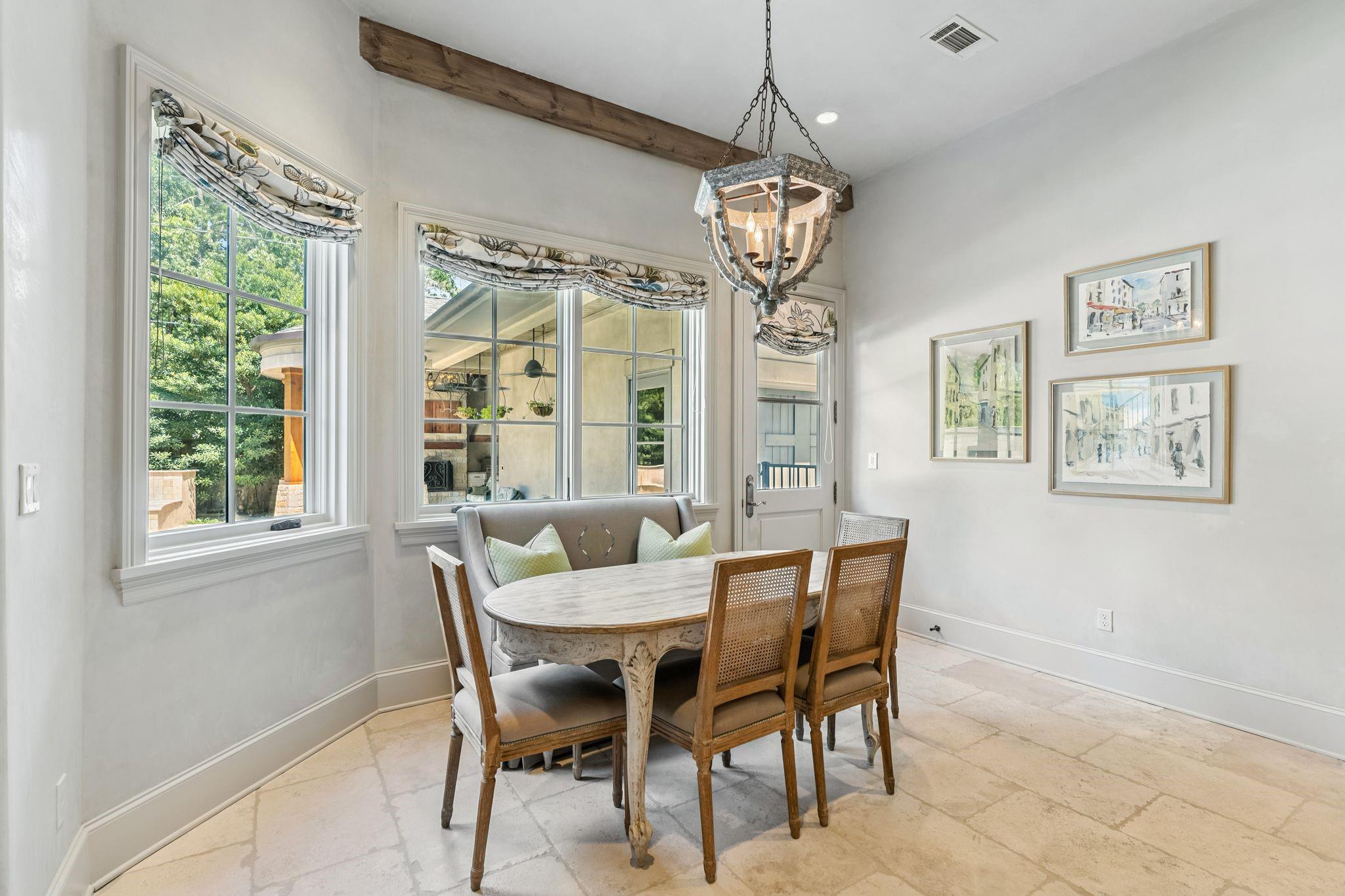 846 Oak Valley Drive