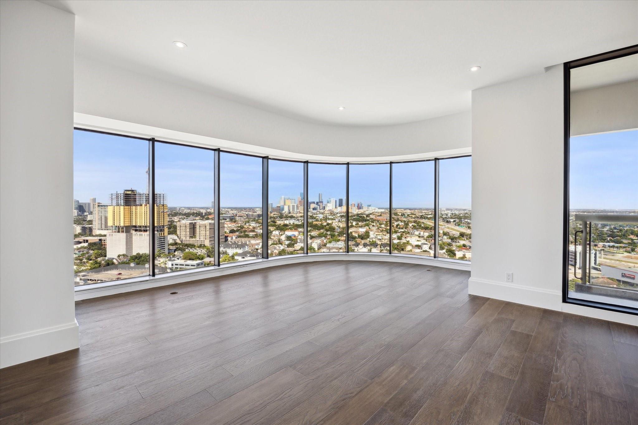 1701 Hermann Drive Drive Unit: 27CE