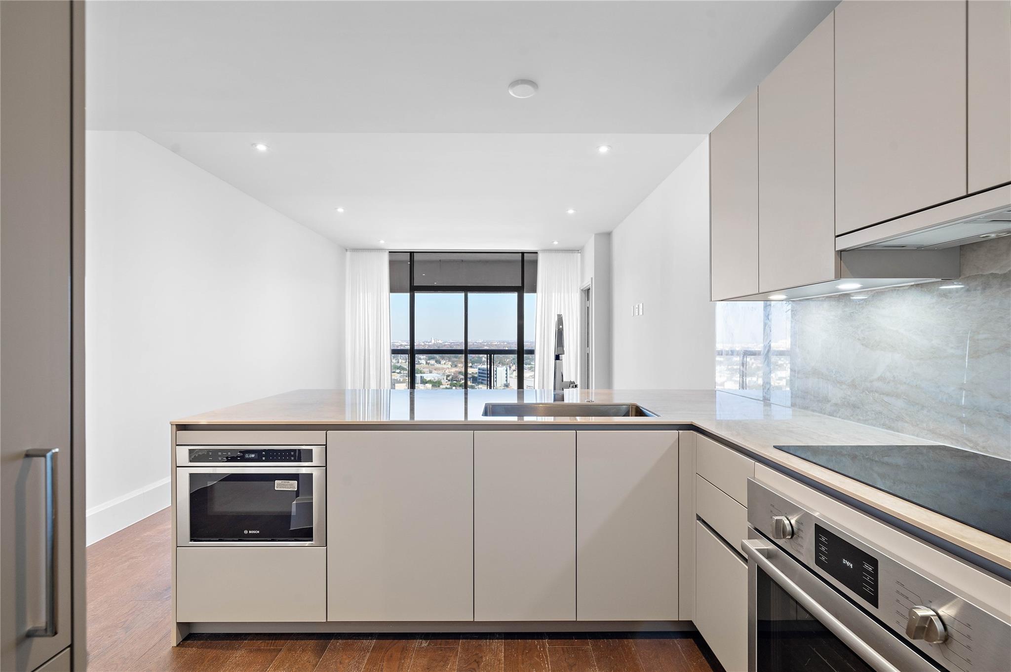 1701 Hermann Drive # 24A