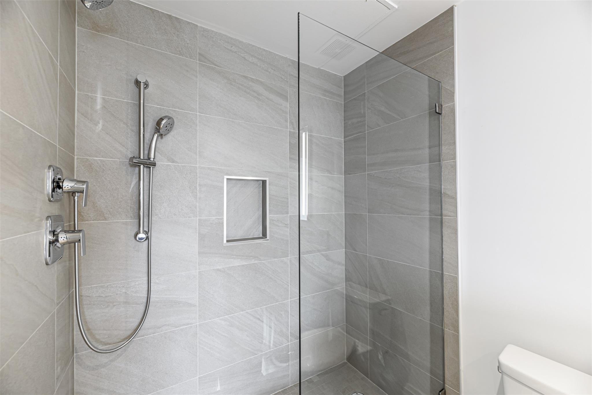 1701 Hermann Drive # 24A