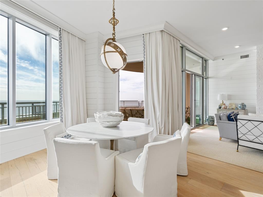801 E Beach Drive Unit: TW2606