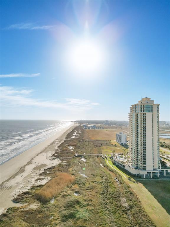 801 E Beach Drive Unit: TW2606