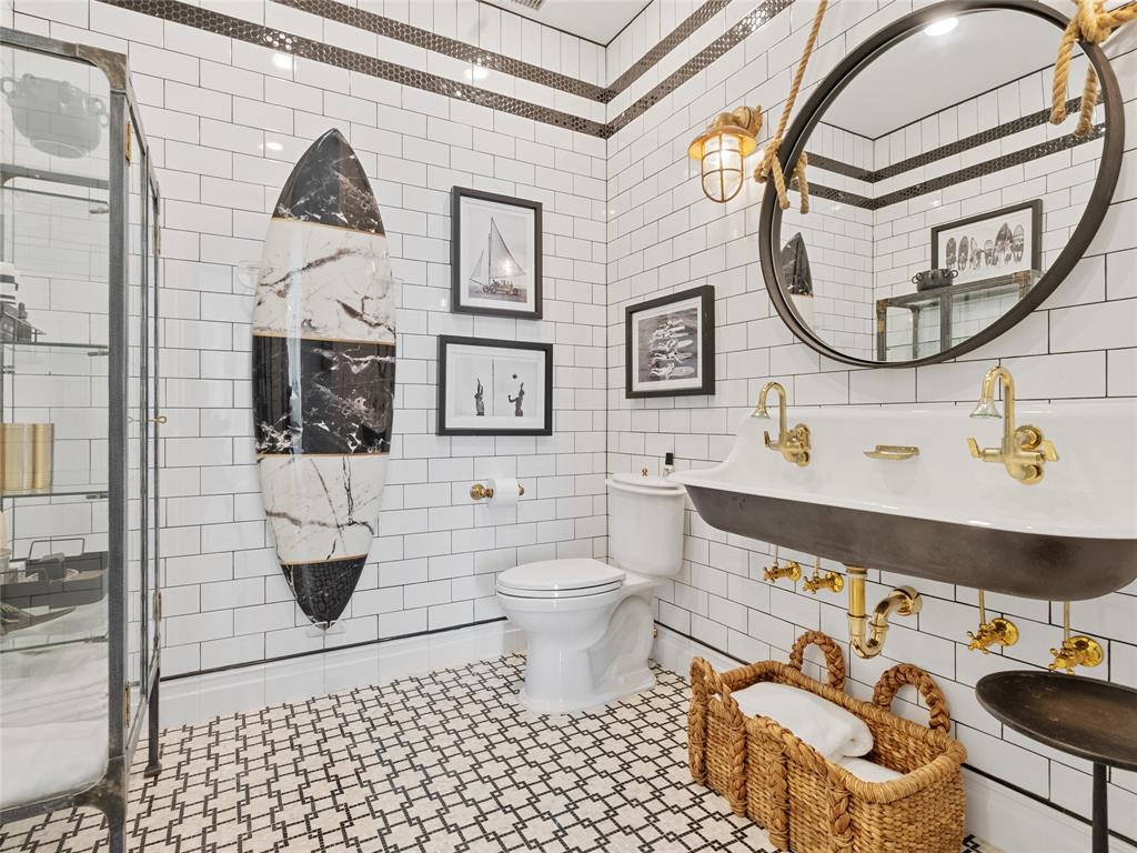 801 E Beach Drive Unit: TW2606