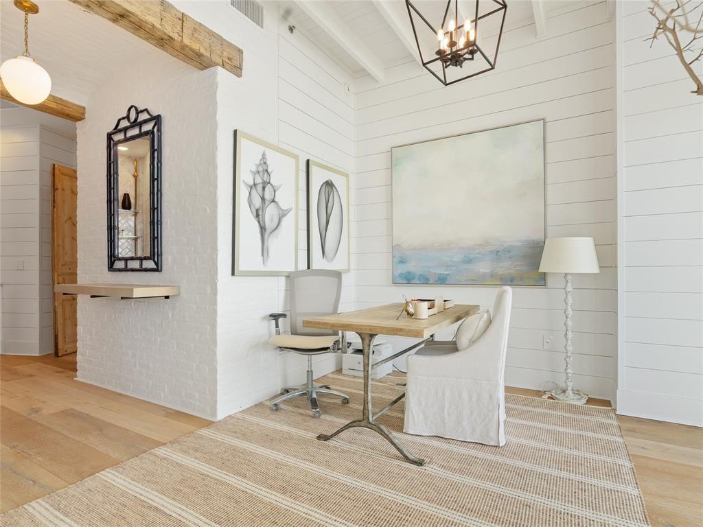 801 E Beach Drive Unit: TW2606