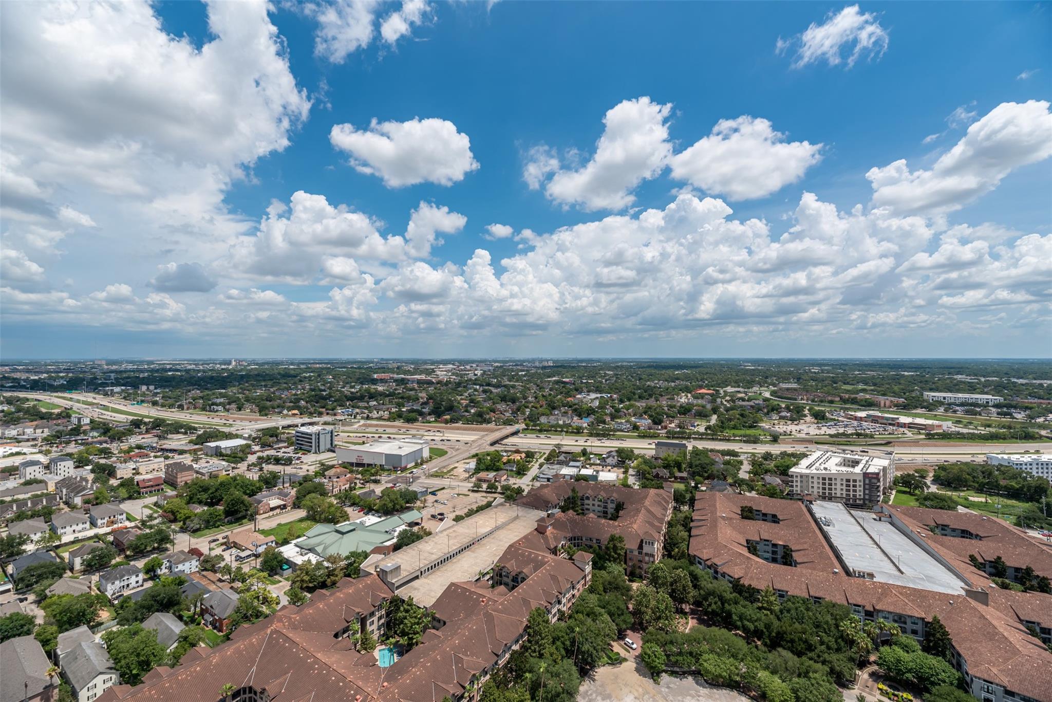 1701 Hermann Drive # 34L