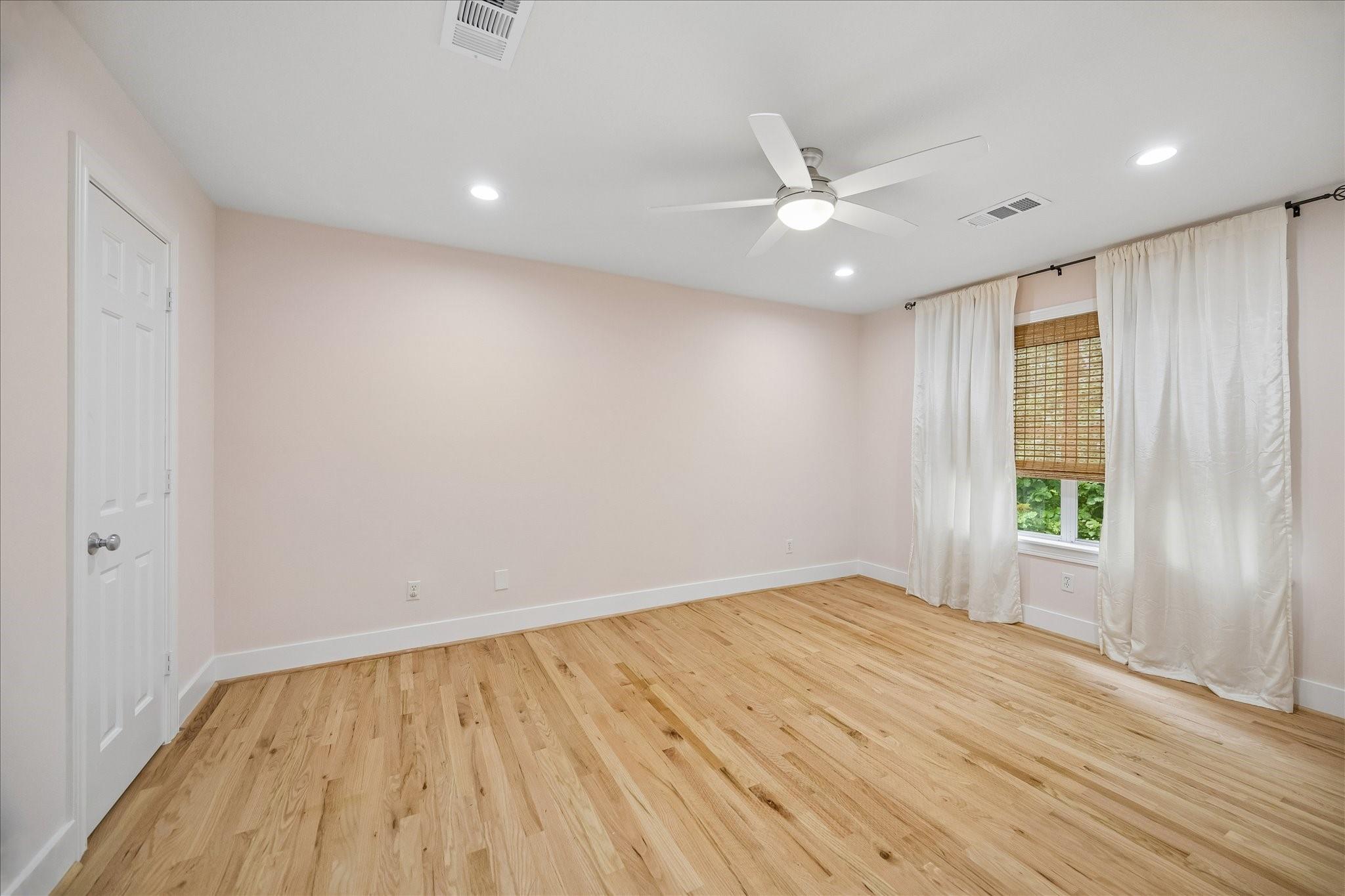 721 W 41st Street