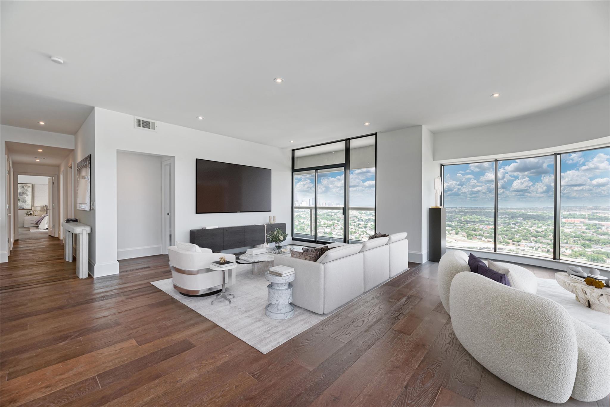 1701 Hermann Drive # 34L