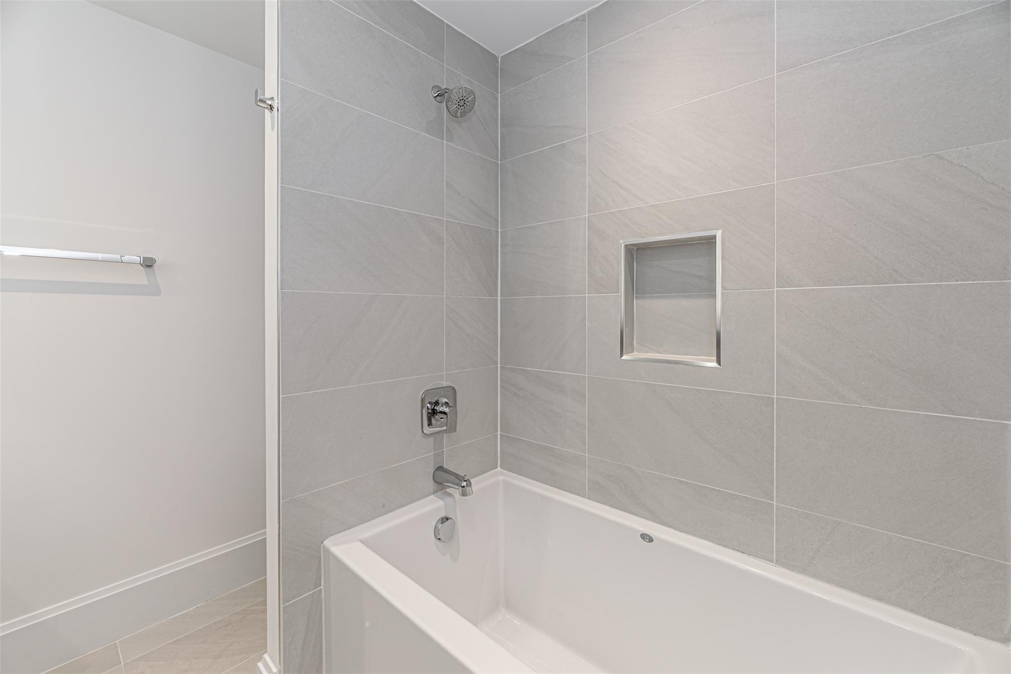 1701 Hermann Drive # 34L