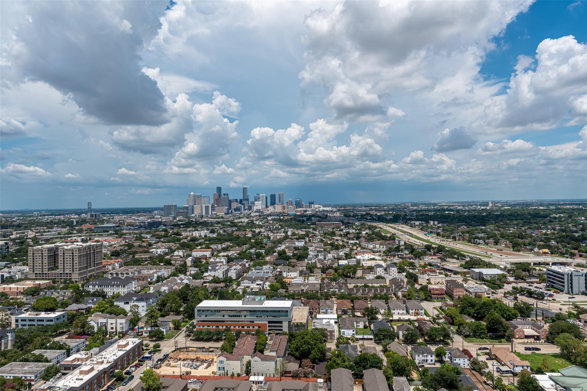 1701 Hermann Drive # 34L